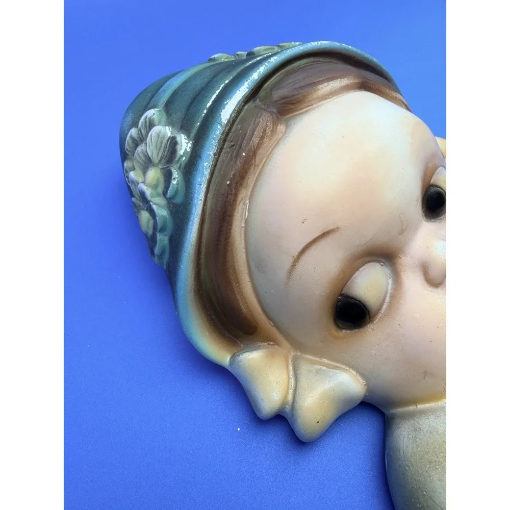 Vintage 1930s-40s Dutch Girl Chalkware String Holder Floral Bonnet Wall Decor